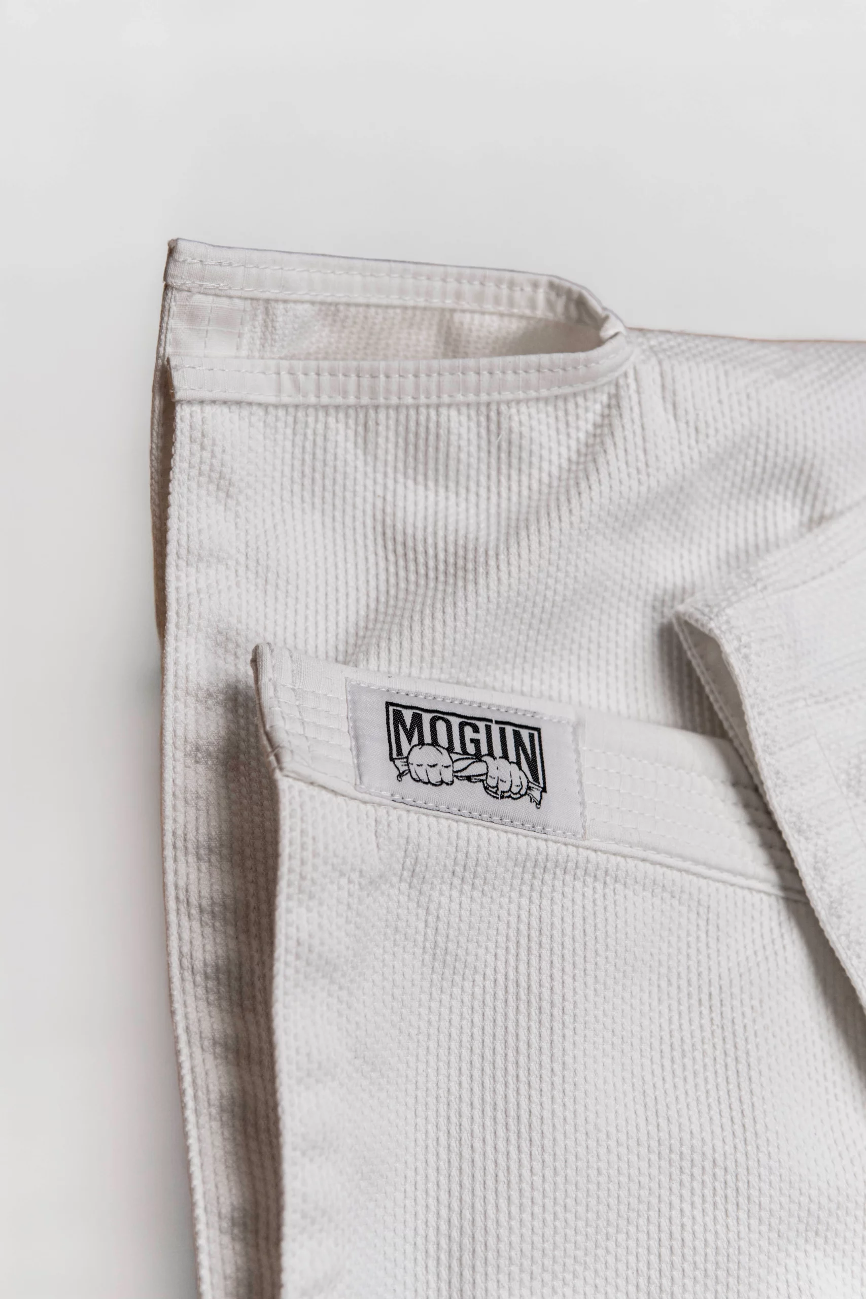 Mogun JJB GI logo close-up 4