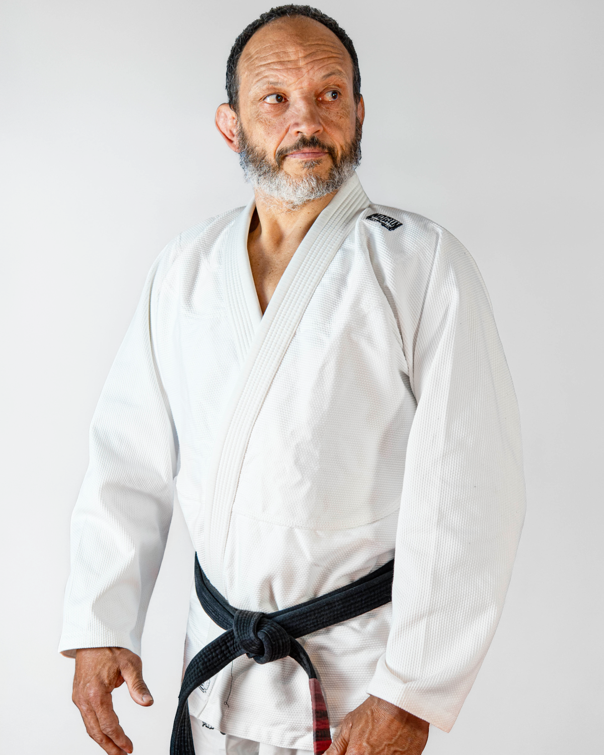 Mogun JJB Gi Komp V1 Blanc quart face 2 (1)